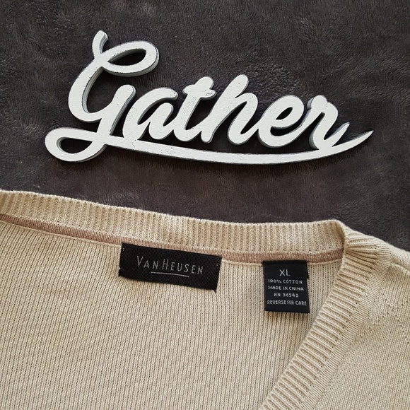 Sweater - Picture 2 of 3